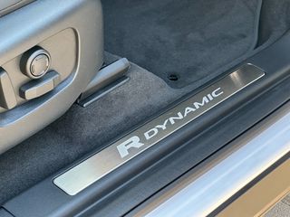 Land Rover Discovery Sport 2023 1.5 PHEV R-Dynamic S-thumb-16