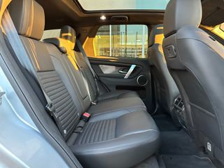 Land Rover Discovery Sport 2023 P300e SE-thumb-9