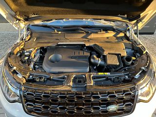 Land Rover Discovery Sport 2023 P300e SE-thumb-17