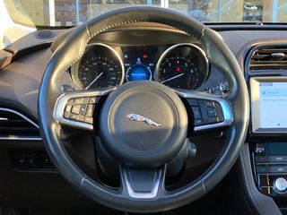 Jaguar F-Pace 2019 PRESTIGE P250-thumb-13