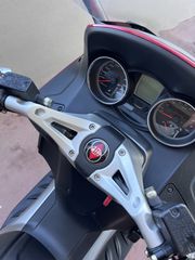 Gilera GP 800 2008 gp800-thumb-6