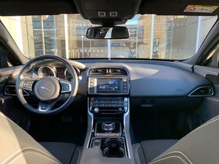 Jaguar XE 2019 D180 R-SPORT Με ανάλυση ΦΠΑ-thumb-12