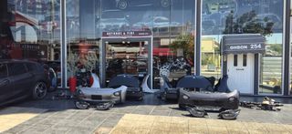 BMW i3 ΜΟΥΡΕΣ ΕΜΠΡΟΣ ΚΟΜΠΛΕ