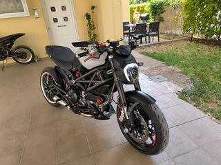 Ducati Monster 2014