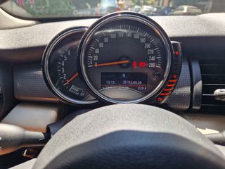 Mini Cooper 2015-thumb-8