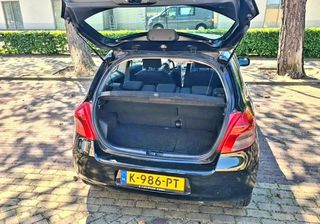 Toyota Yaris '06-thumb-5