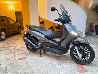 Piaggio Beverly 300i 2015-thumb-5