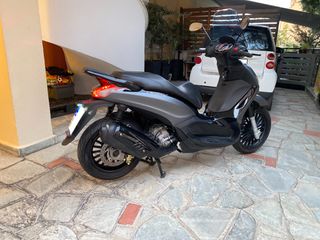 Piaggio Beverly 300i 2015-thumb-6