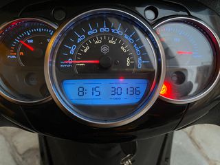 Piaggio Beverly 300i 2015-thumb-9