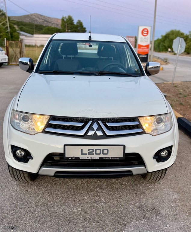 Mitsubishi L200 2014 2.5 DI-D Plus /Club Cab/ 4WD/ {1&1/2 ΚΑΜΠΙΝΑ}/178PS