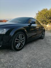 Audi TT 2009-thumb-6