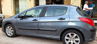 Peugeot 308 2008-thumb-1