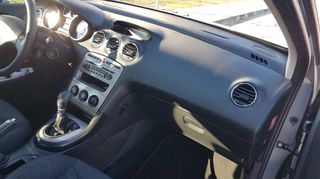 Peugeot 308 2008-thumb-32