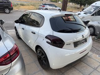 Peugeot 208 2017-thumb-9