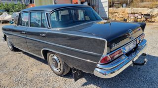 Mercedes-Benz 230 1967-thumb-3