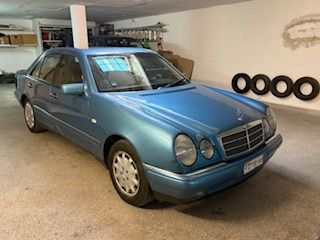 Mercedes-Benz E 200 1999 KOMPRESSOR