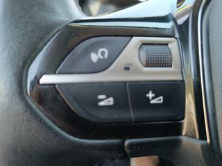 Peugeot 2008 2020 ¤ ALLURE  Plus ¤ i-Cockpit 3d  ¤ NAVI ¤ LED ¤CAMERA ¤-thumb-42