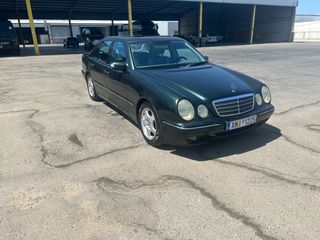 Mercedes-Benz E 270 2002 E 270 TURBO DIESEL