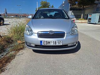 Hyundai Accent 2010 1.4 GL 4d