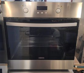 Φούρνος Εντοιχιζόμενος Zanussi ZOB25602XK Inox σχεδον καινουριος