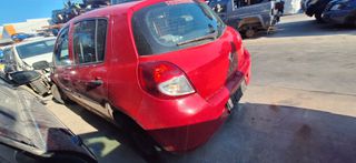 RENAULT	CLIO	2009-thumb-4