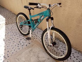 Downhill - Enduro - Trail 2010 Morewood Zuza