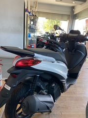 Piaggio Medley 200 2026 s-thumb-2