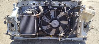 Μετώπη κομπλέ Toyota Yaris III 2011-2014 ψυγεία κομπλέ, πόδια, τραβέρσα, βεντιλατέρ, κόρνα, φενιζόλ, κλειδαριά και σωληνάκια aircondition-thumb-2