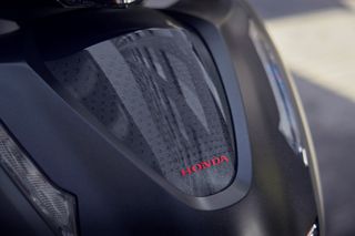 Honda SH 350i 2026 SPORTY-thumb-11