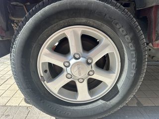 BFGoodrich Urban  Mud Terrain T/A  245/70R16  T/A 4 Εποχών Λάστιχο για 4x4 / SUV