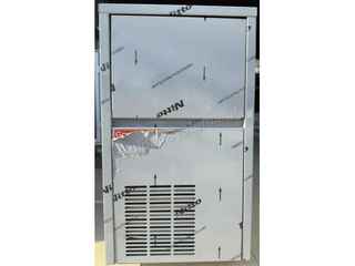 Επαγγελματική παγομηχανή 28 kg GASTRO M C- 280