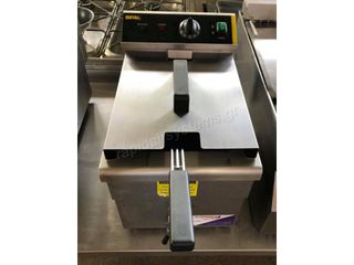 Επιτραπέζια φριτέζα Buffalo CP793