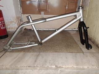 Σκελετός BMX Xposure The Ox 1996 μεταχειρισμένος με πιρούνι Mid School