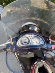 Piaggio Beverly 300i Tourer 2010-thumb-1