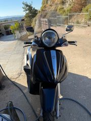 Piaggio Beverly 300i Tourer 2010-thumb-3