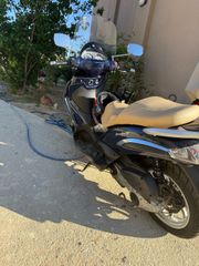 Piaggio Beverly 300i Tourer 2010-thumb-4