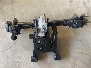 Linhai 260 ATV 4Χ2 Linhai 300  ATV 4Χ2 Πίσω Άξονας Πλήρες σαν Καινούριος Διαφορικό μουαγιε δαγκάνες.δισκοπλακες