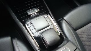 Mercedes-Benz GLA 200 2021 1.300cc - 163hp - AΥTOMATO - NEW MODEL..!!!-thumb-14
