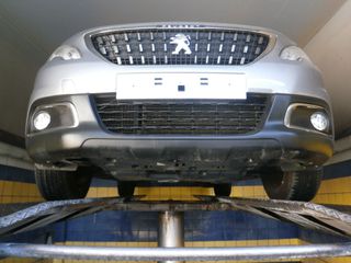 Peugeot 2008 2017 1.6 Blue-HDi Style-thumb-19