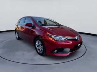Toyota Auris 2016 1200 cc - 115ps - camera !!