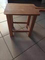 Σκαμπω Ξυλινο