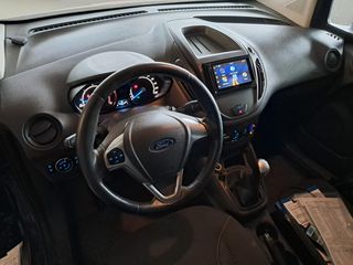 Ford Transit Courier 2016-thumb-7