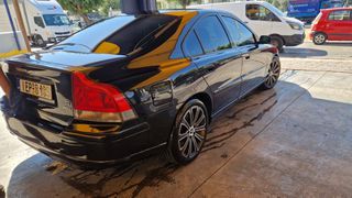 Volvo S60 2004 R-thumb-6