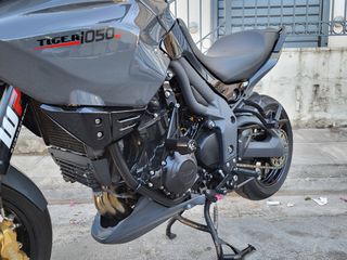 Triumph Tiger 1050 2009-thumb-4
