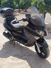 Piaggio XEvo 250 2016-thumb-3