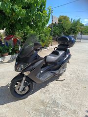 Piaggio XEvo 250 2016-thumb-12