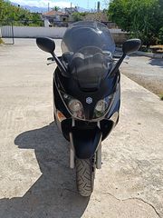 Piaggio XEvo 250 2016-thumb-14