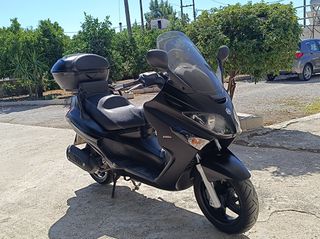 Piaggio XEvo 250 2016-thumb-15