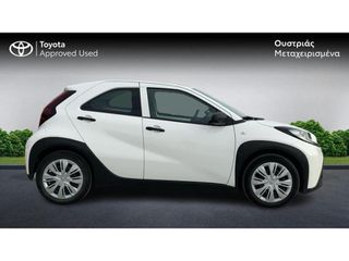 Toyota Aygo (X) 2022 X-thumb-5