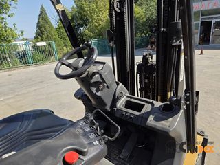 CAT 2013 GP20N-thumb-3